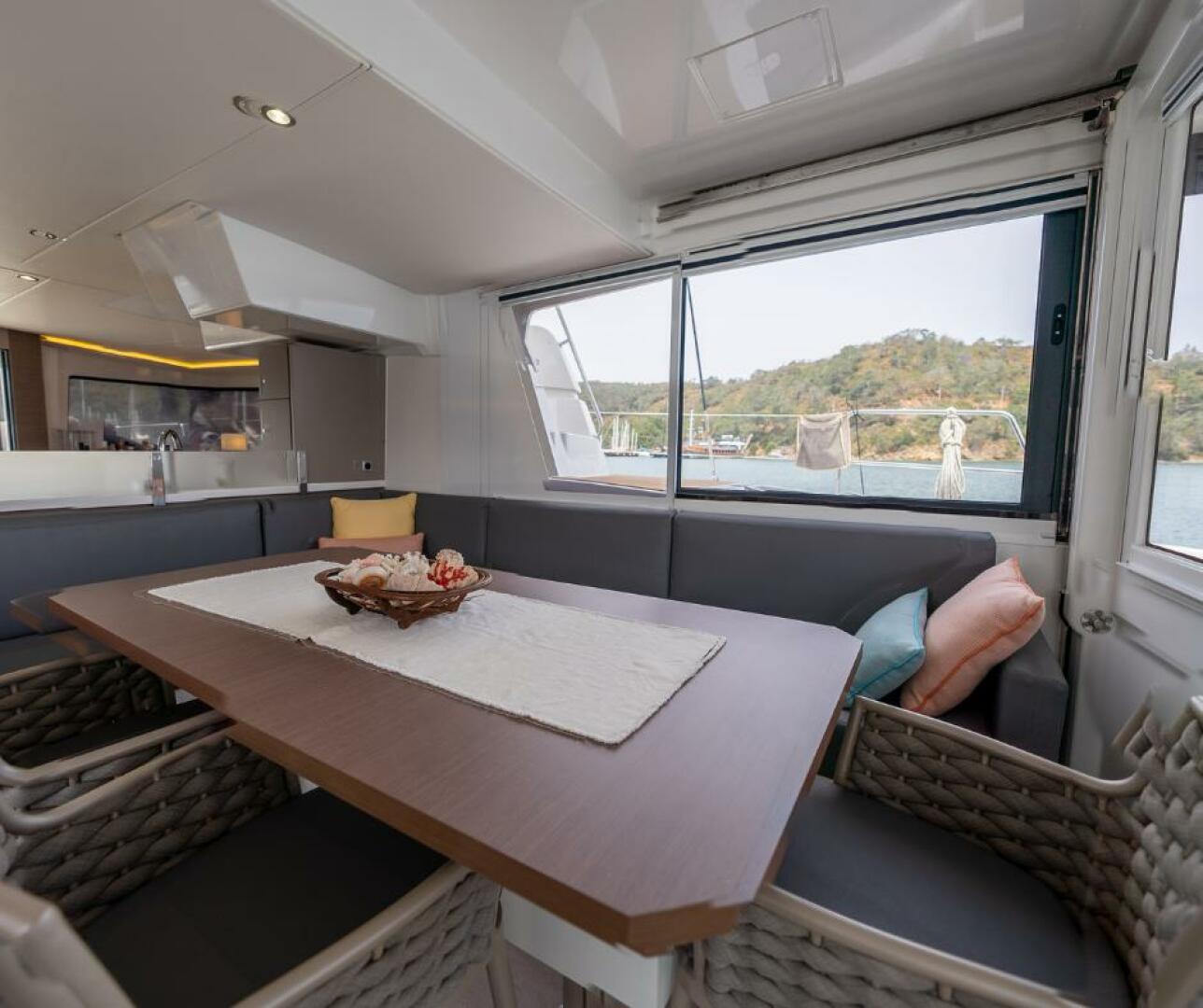 Bali 4.8 interior