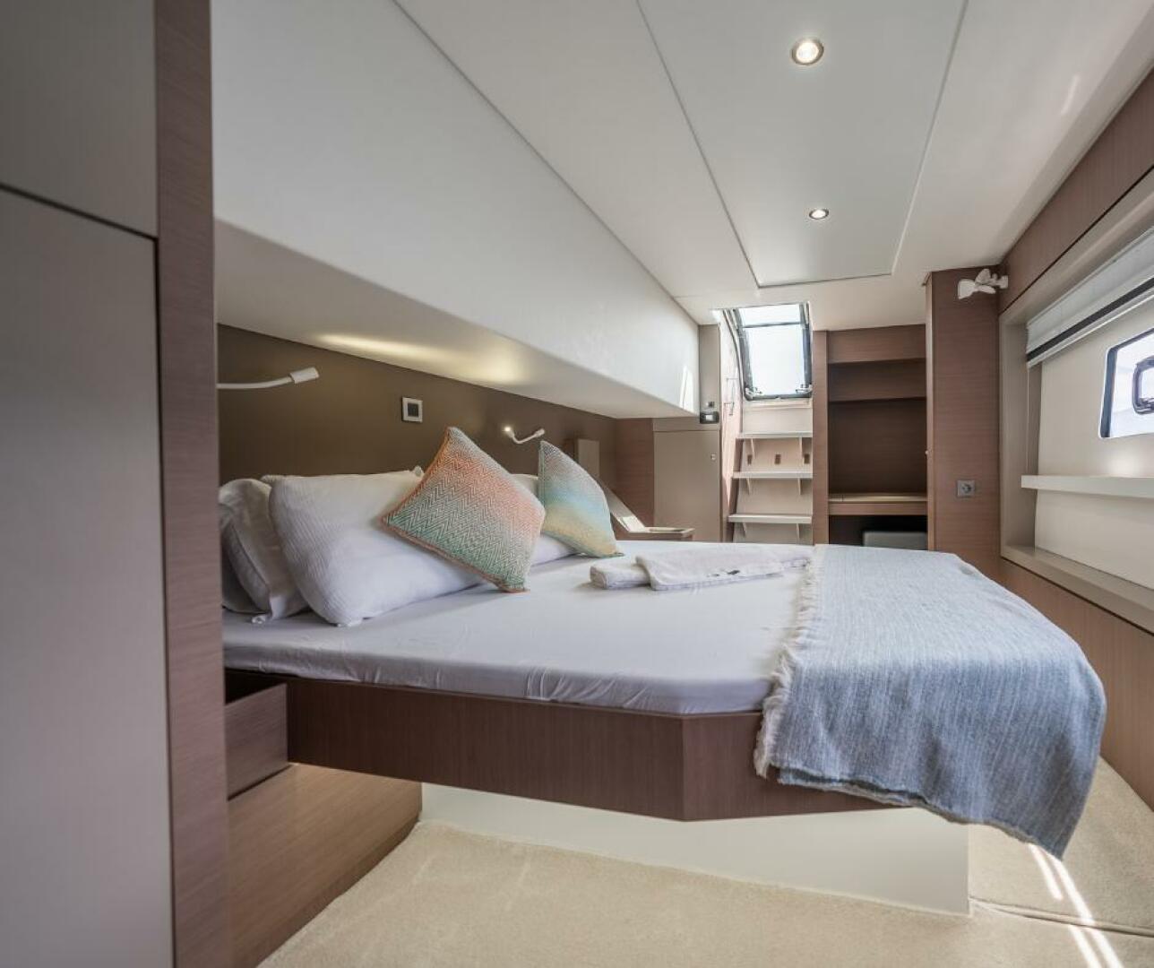 Catamaran Bali 4.8 bed in guest cabin