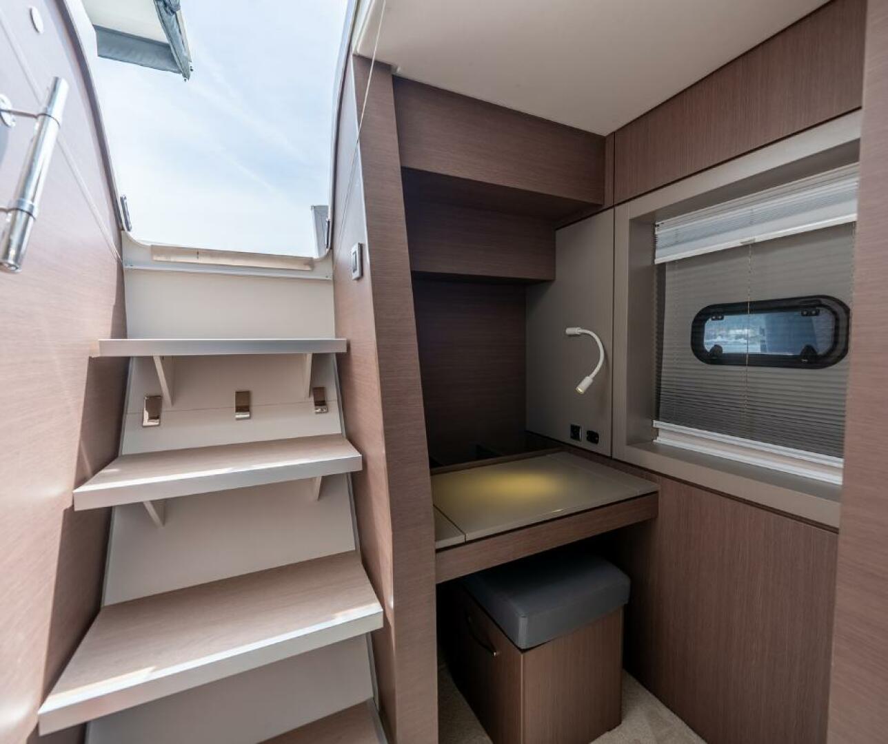 Catamaran Bali 4.8 cabin stairs