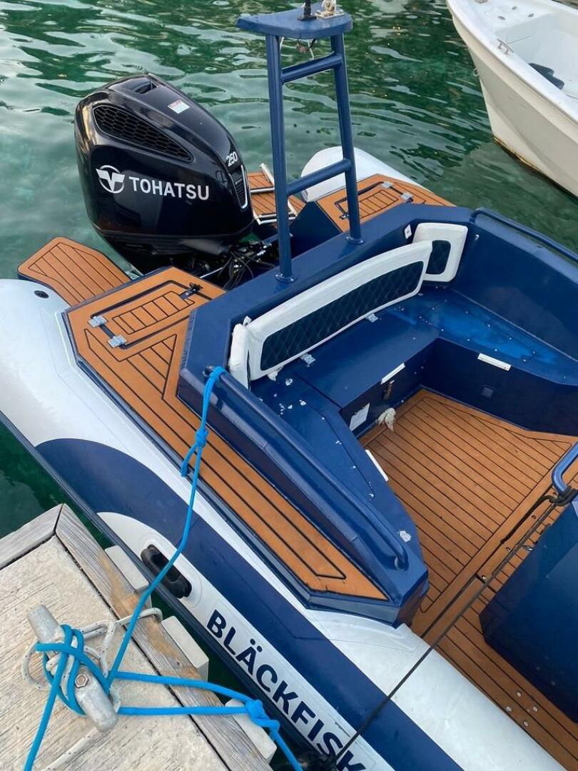 17ft Custom Yacht For Sale