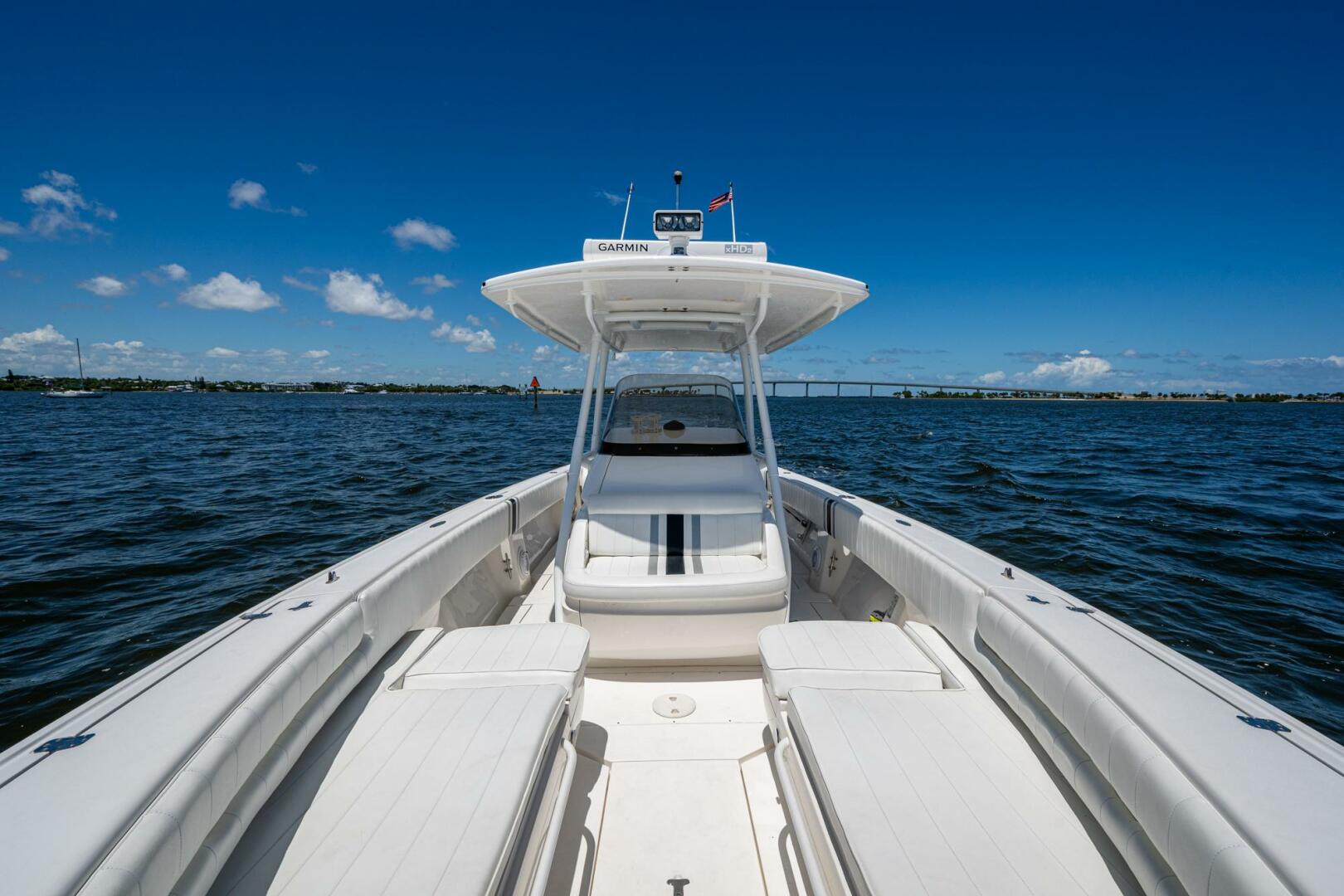 32ft Intrepid Yacht For Sale