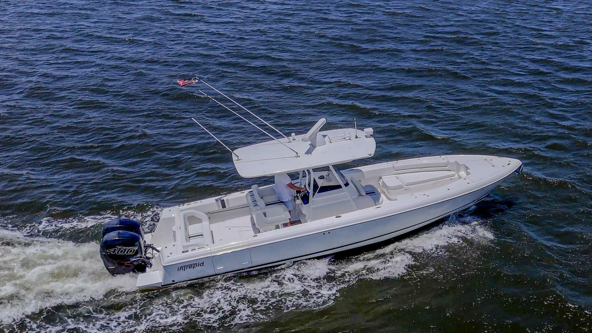 32ft Intrepid Yacht For Sale