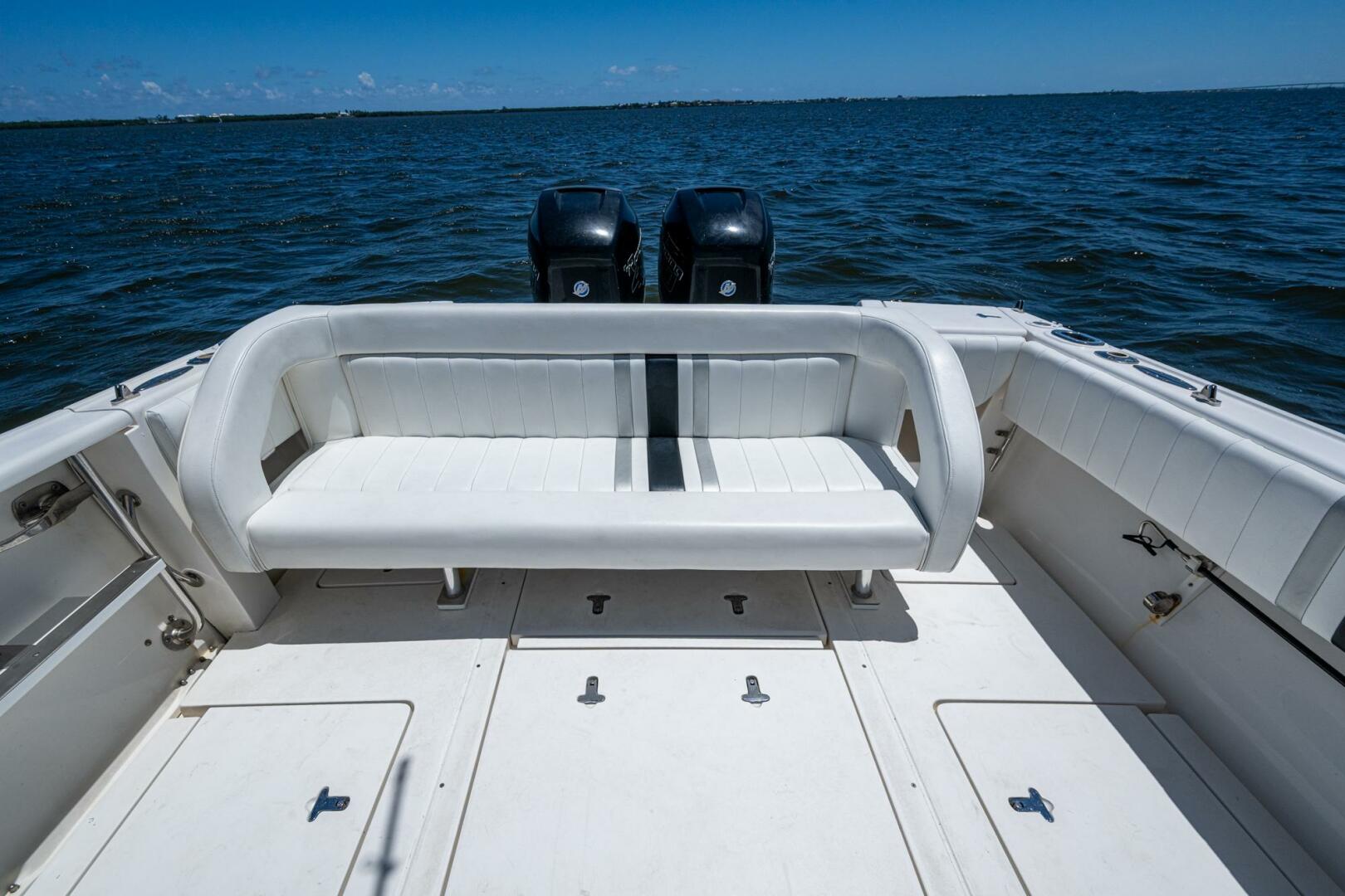 32ft Intrepid Yacht For Sale