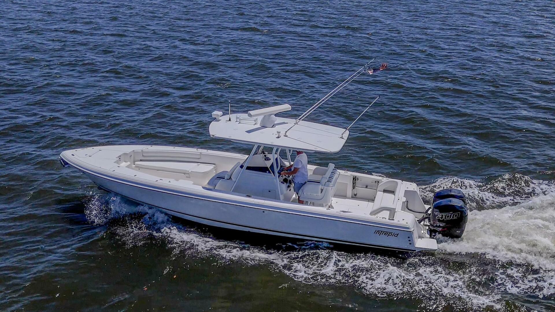32ft Intrepid Yacht For Sale