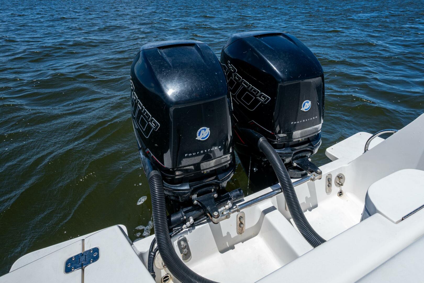 32ft Intrepid Yacht For Sale