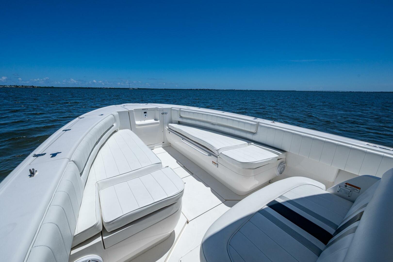 32ft Intrepid Yacht For Sale
