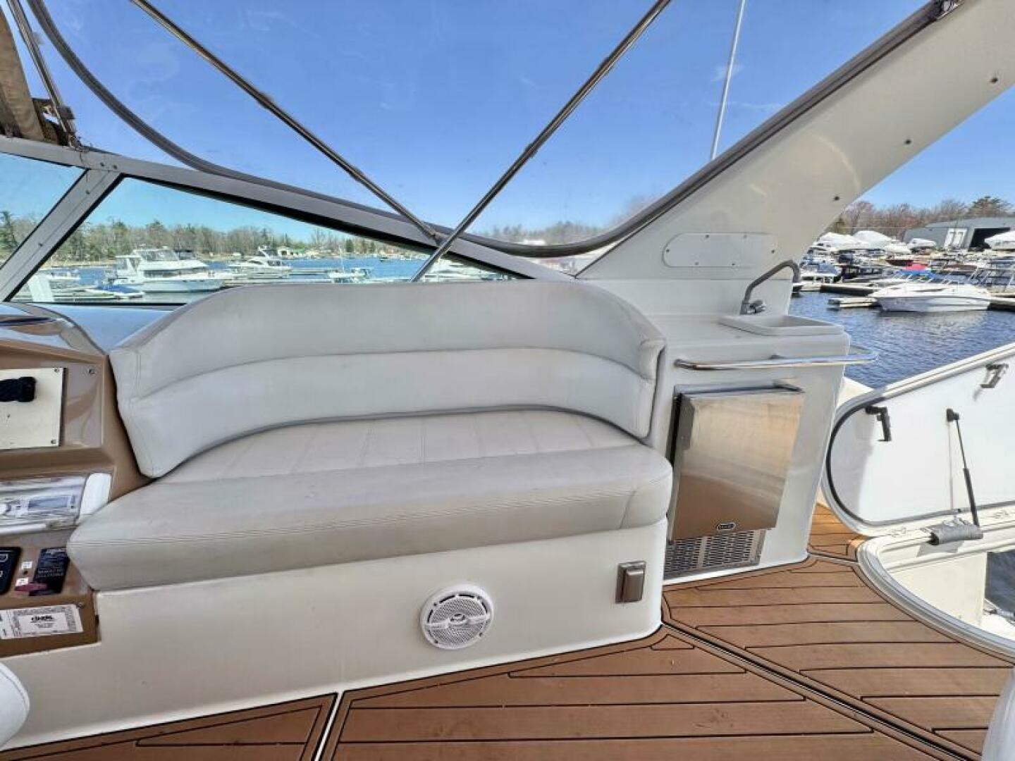 46ft Carver Yacht For Sale