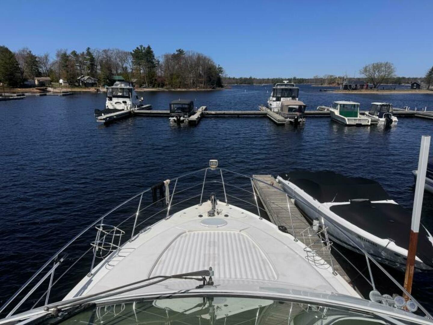 46ft Carver Yacht For Sale