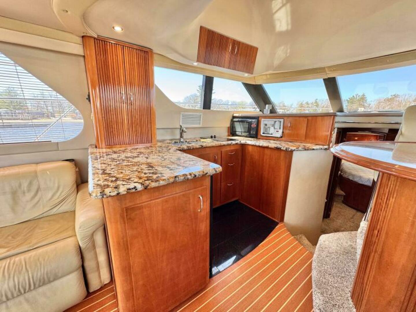 46ft Carver Yacht For Sale