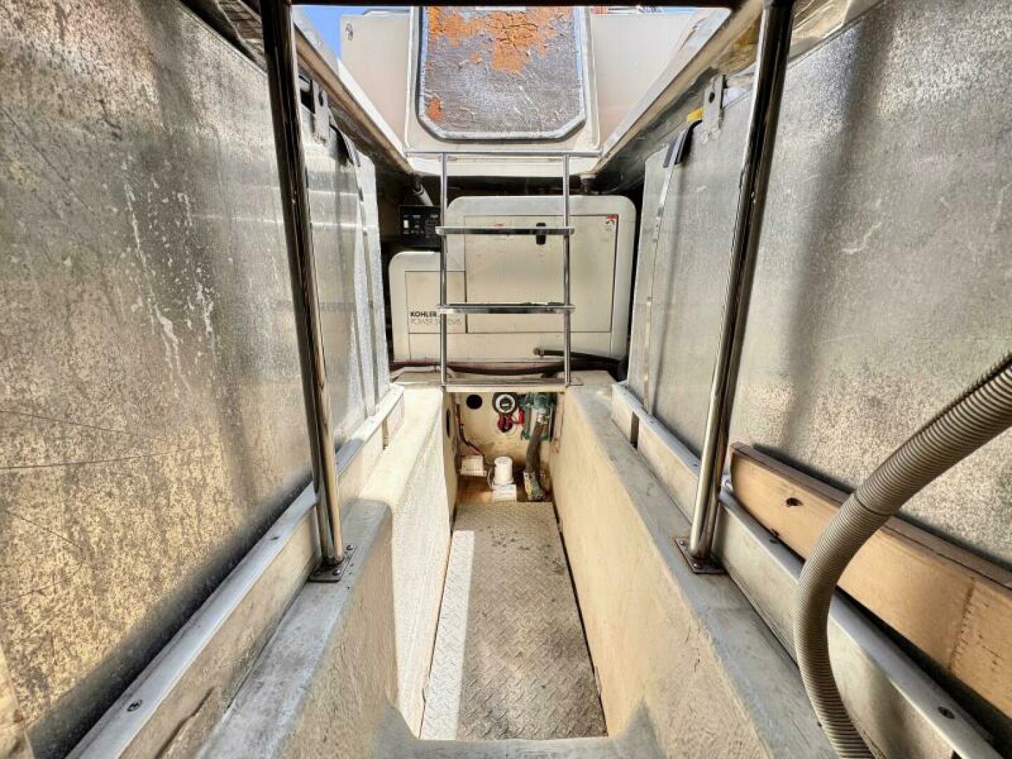 46ft Carver Yacht For Sale