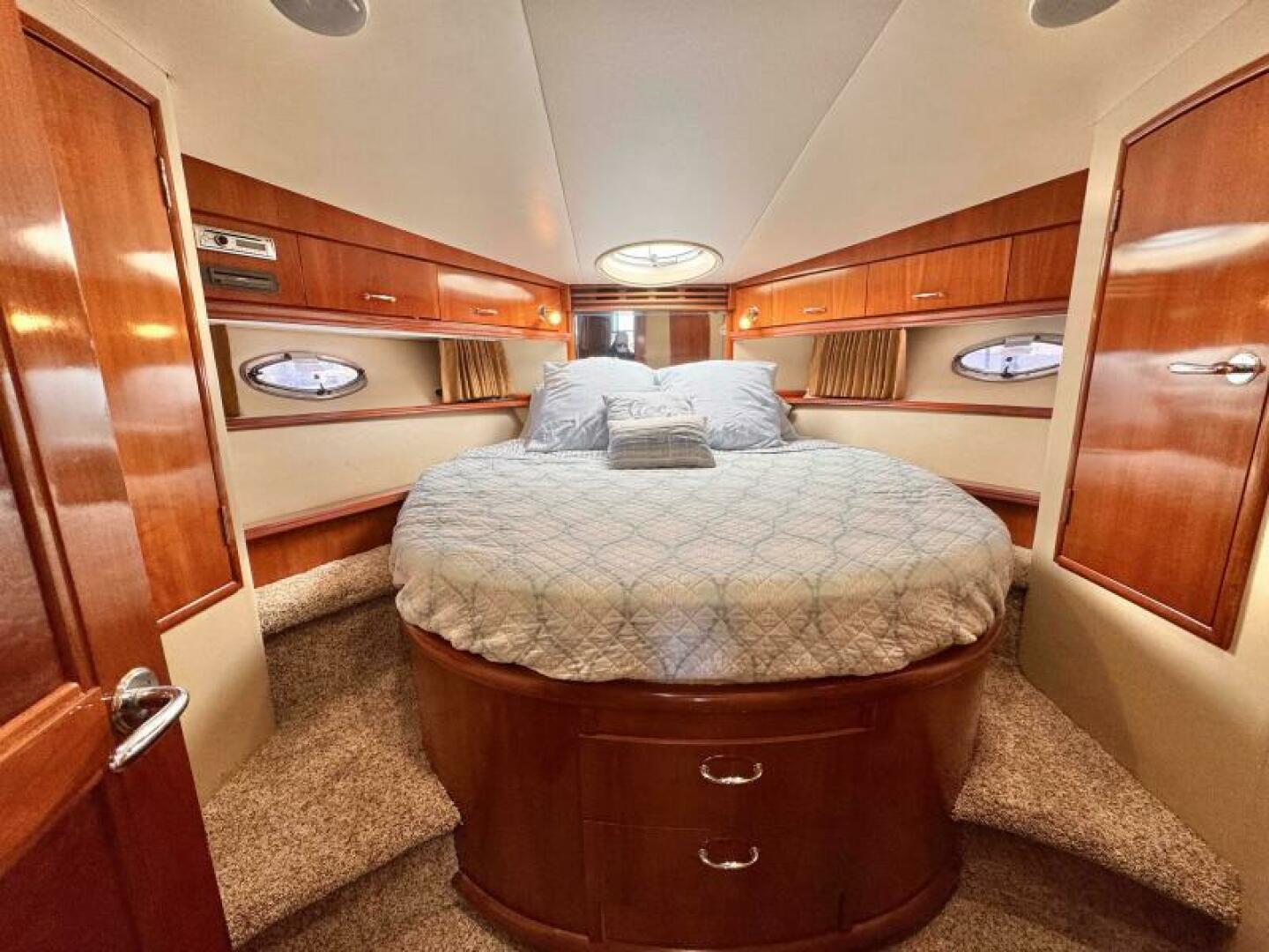 46ft Carver Yacht For Sale