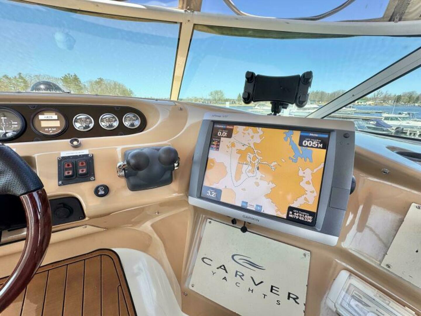 46ft Carver Yacht For Sale