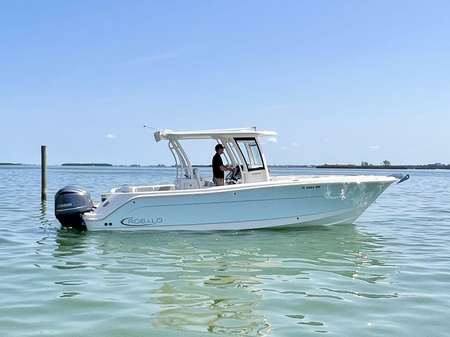 30ft Robalo Yacht For Sale
