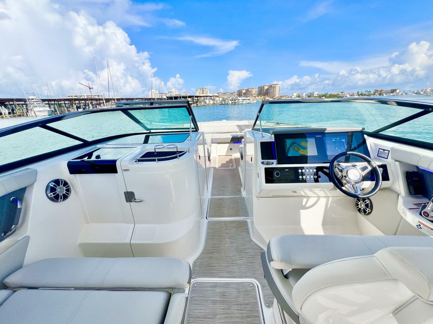 35ft Sea Ray Yacht For Sale