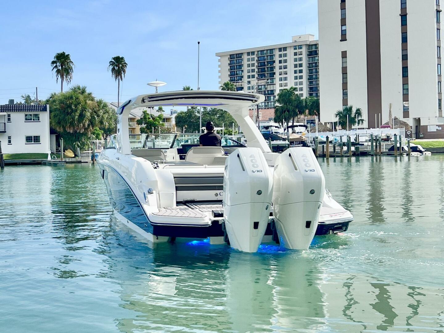 35ft Sea Ray Yacht For Sale