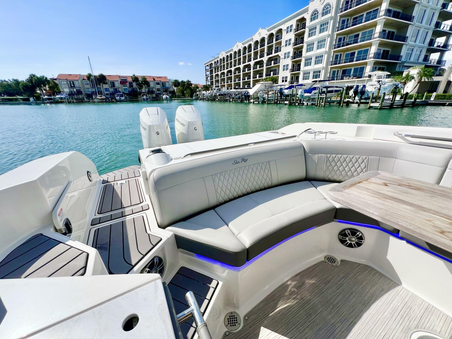 35ft Sea Ray Yacht For Sale