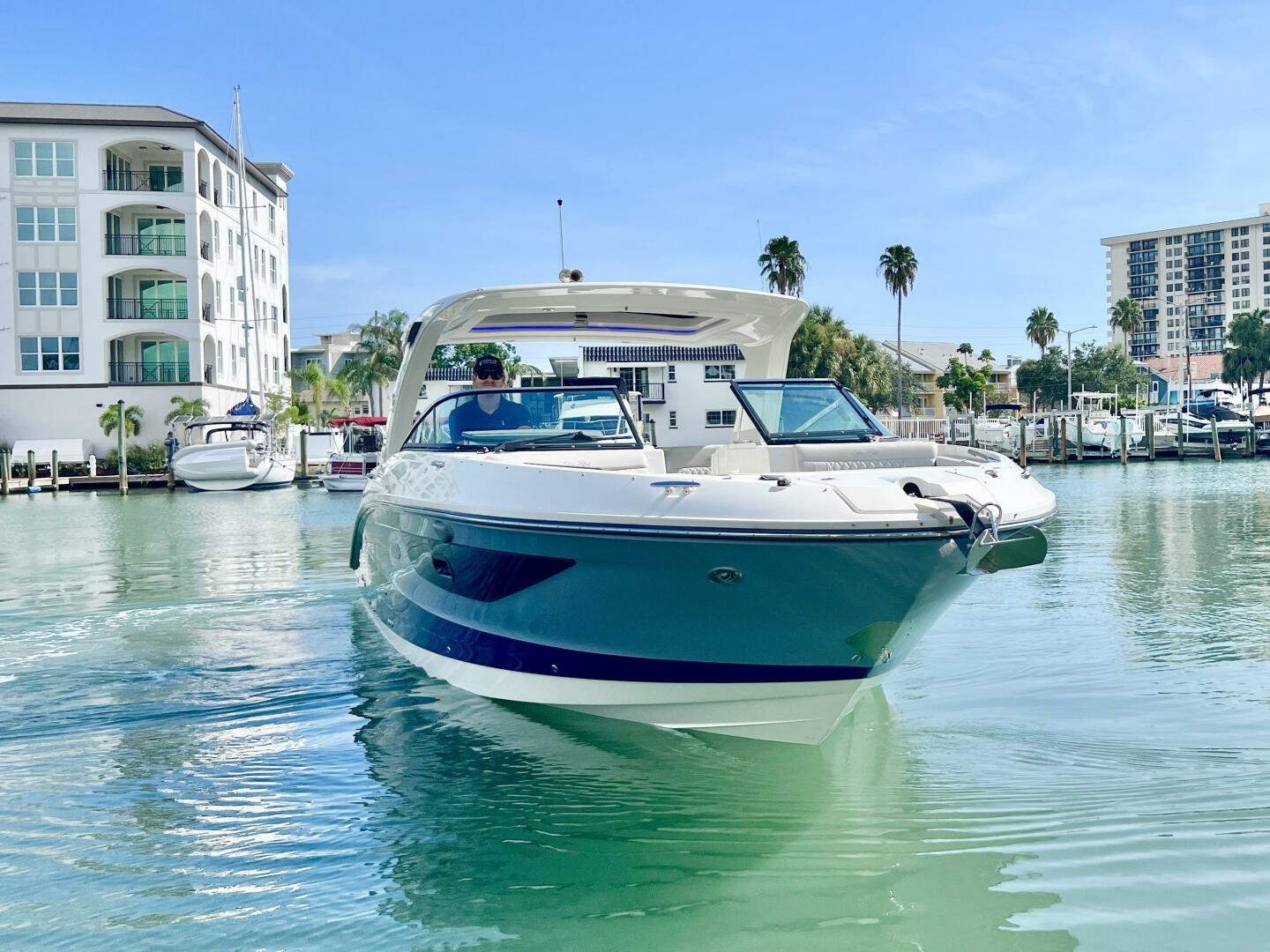 35ft Sea Ray Yacht For Sale