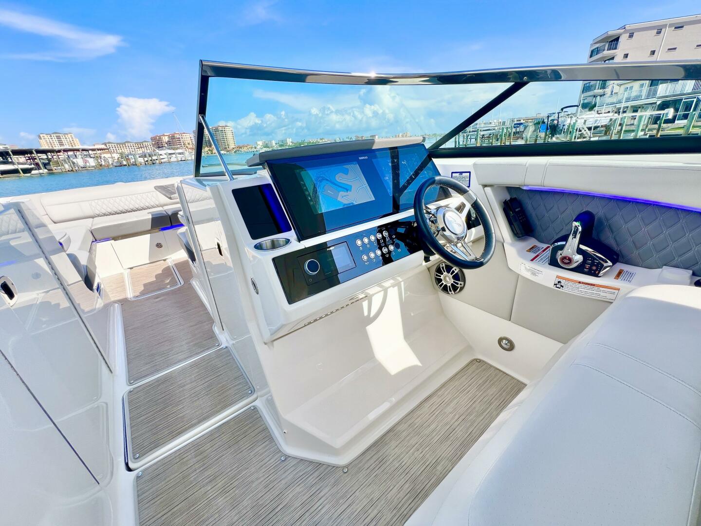 35ft Sea Ray Yacht For Sale