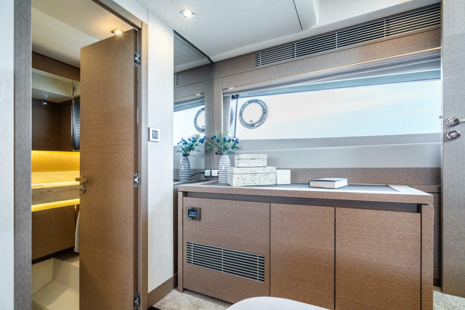 52ft Prestige Yacht For Sale