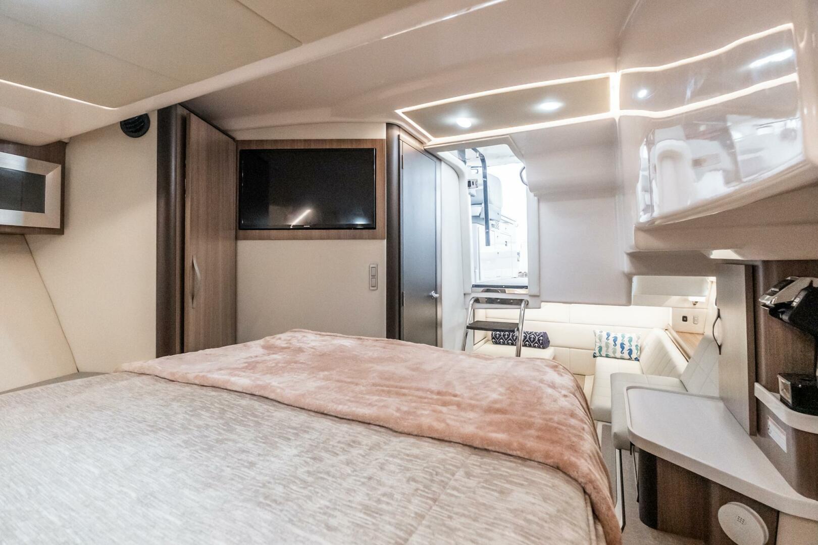 DA BETTER BOAT 36ft Regal Yacht For Sale