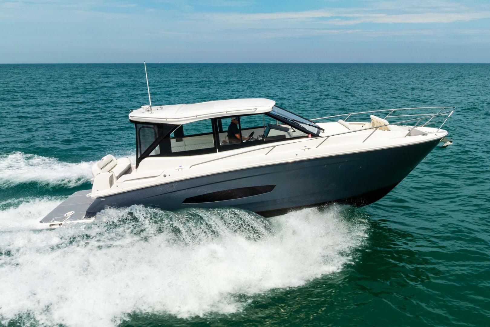 DA BETTER BOAT 36ft Regal Yacht For Sale