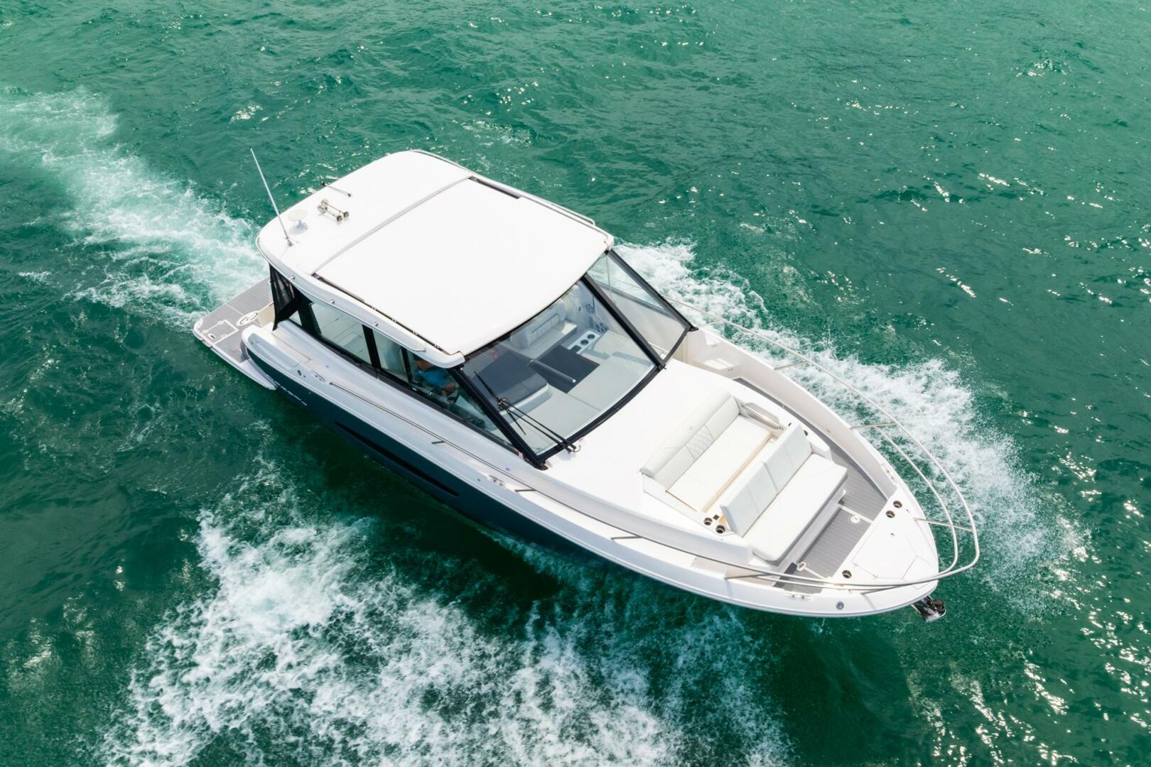 DA BETTER BOAT 36ft Regal Yacht For Sale