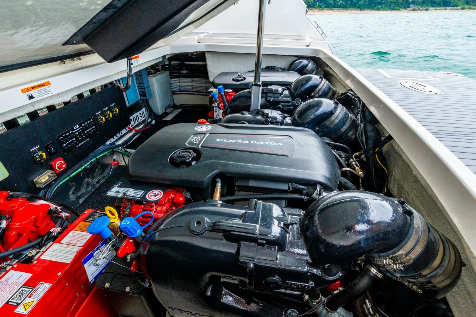 DA BETTER BOAT 36ft Regal Yacht For Sale
