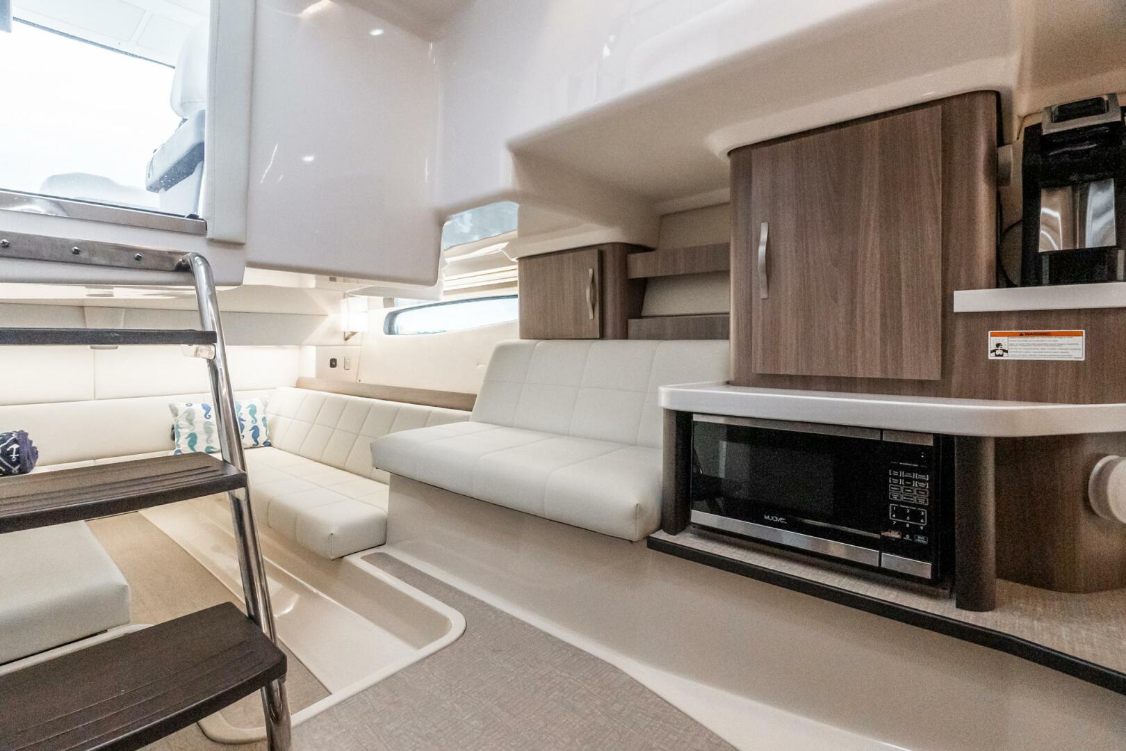 DA BETTER BOAT 36ft Regal Yacht For Sale