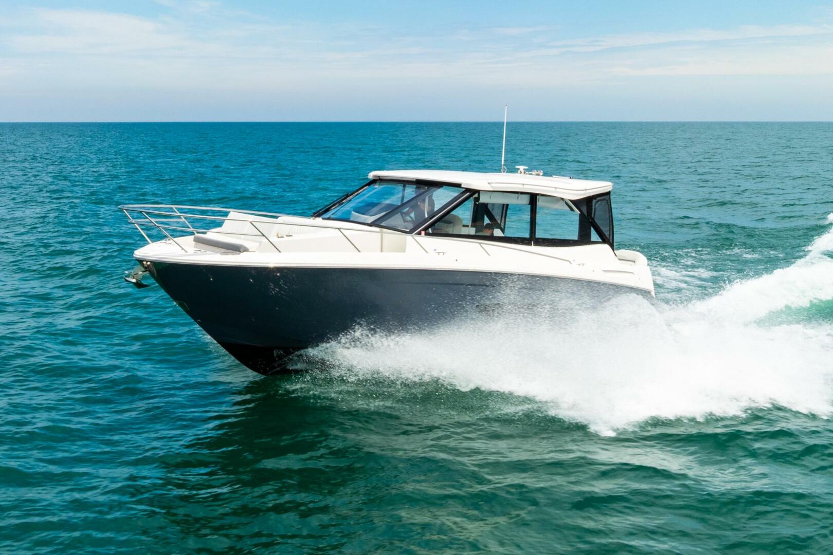 DA BETTER BOAT 36ft Regal Yacht For Sale