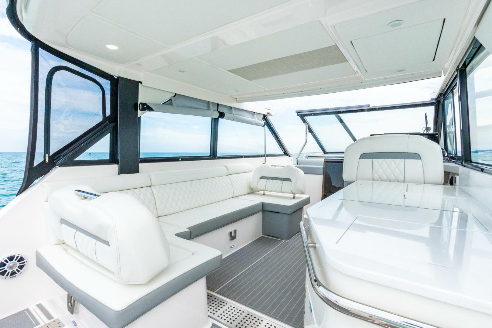 DA BETTER BOAT 36ft Regal Yacht For Sale