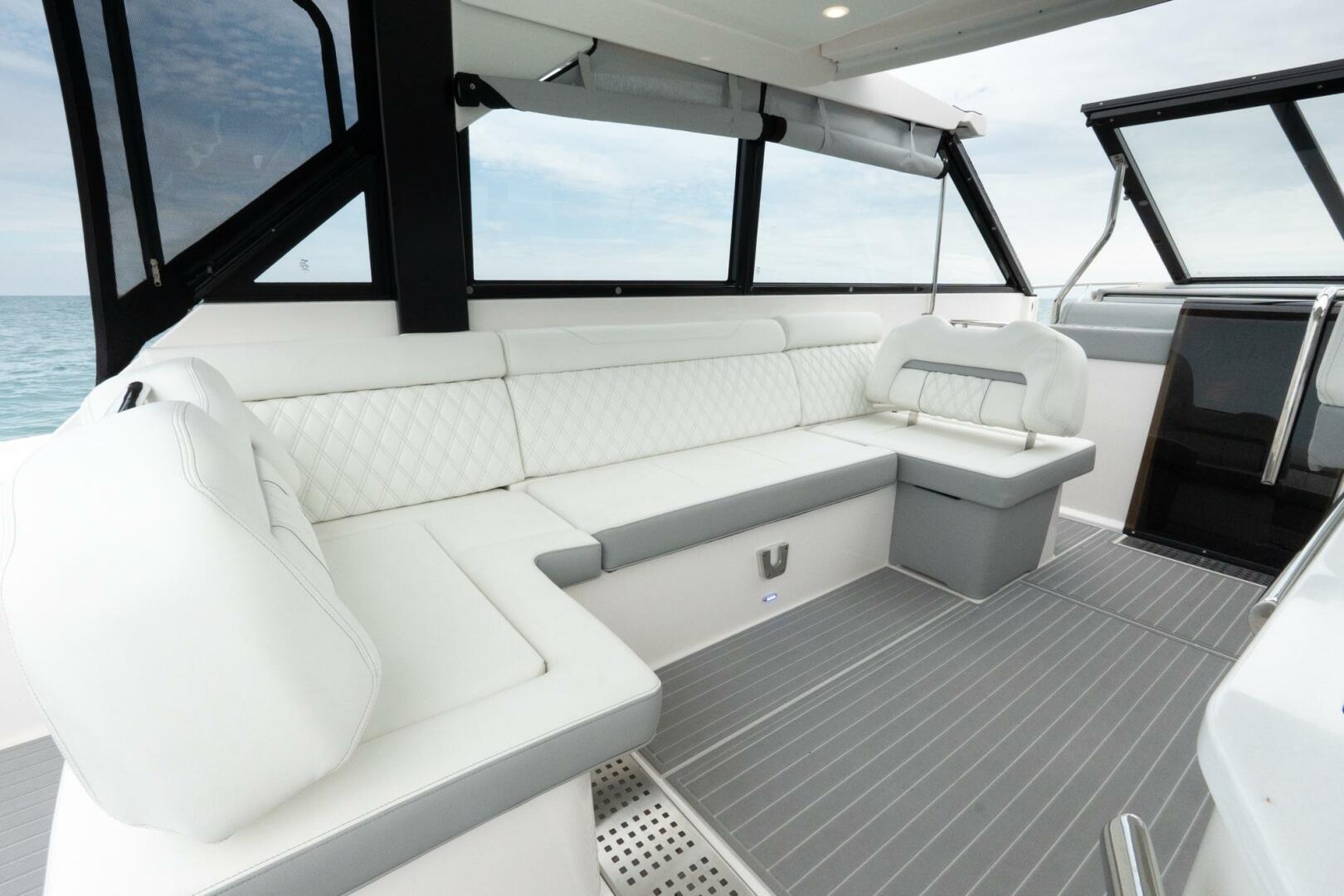 DA BETTER BOAT 36ft Regal Yacht For Sale
