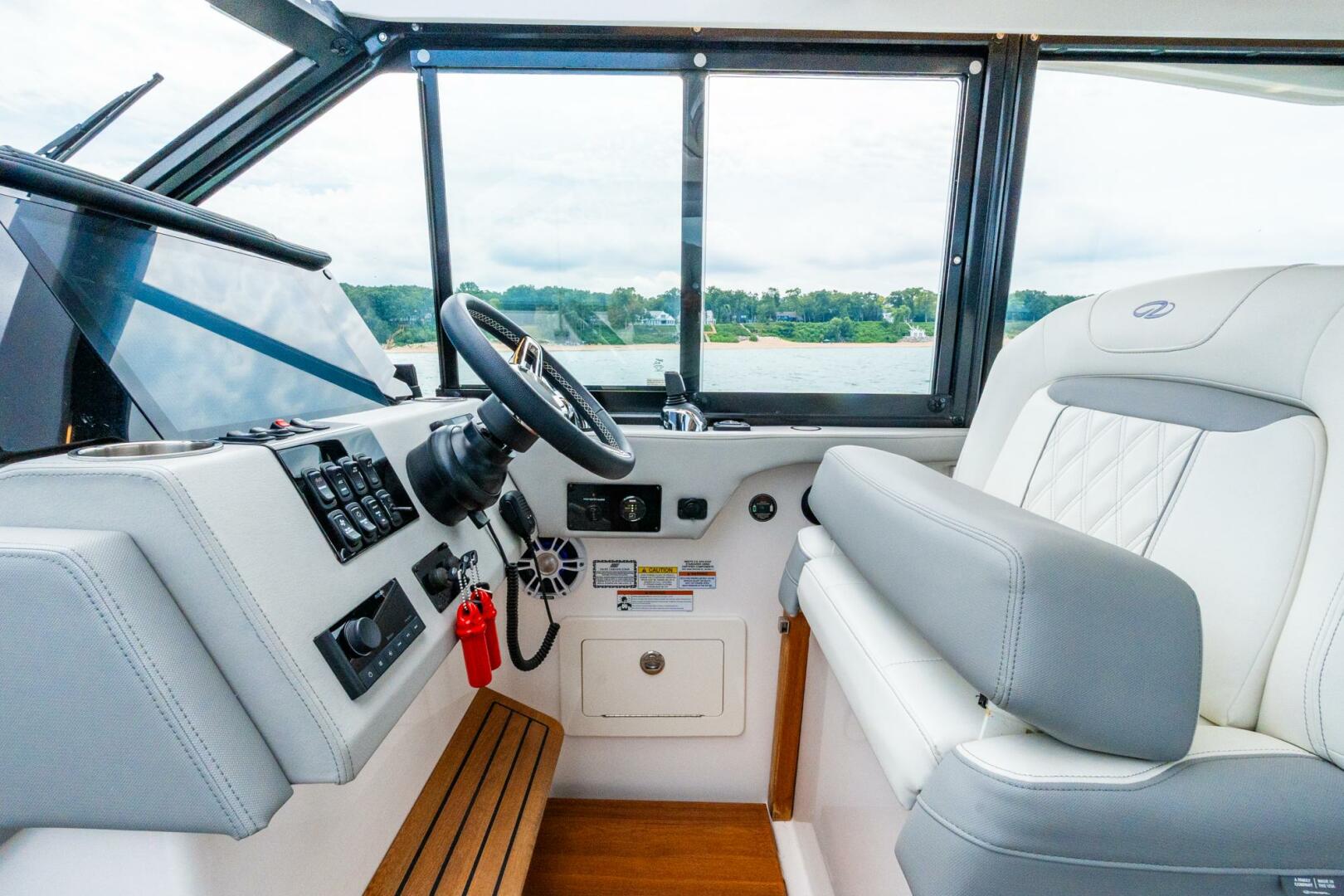 DA BETTER BOAT 36ft Regal Yacht For Sale