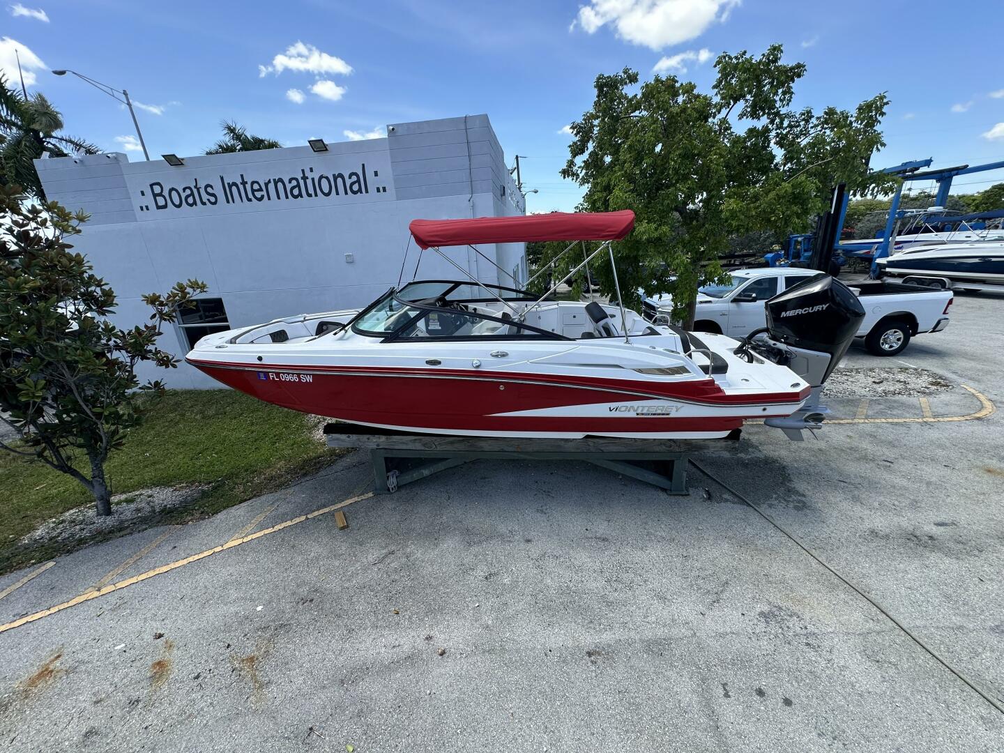 25ft Monterey Yacht For Sale