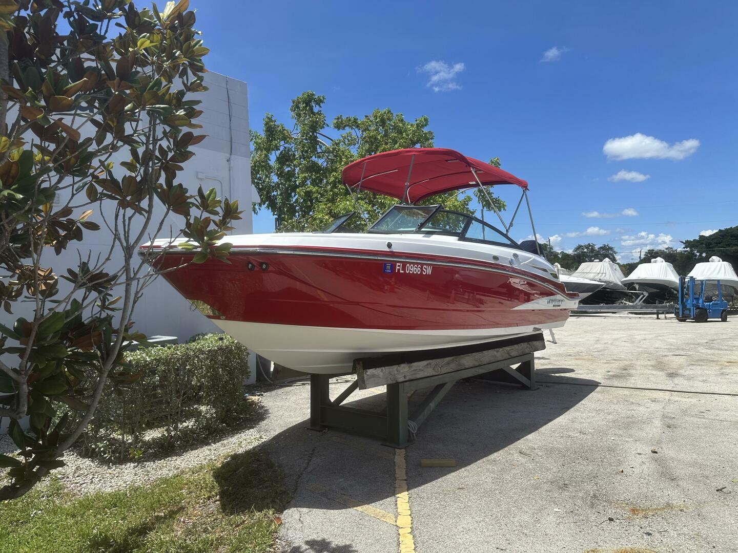 25ft Monterey Yacht For Sale