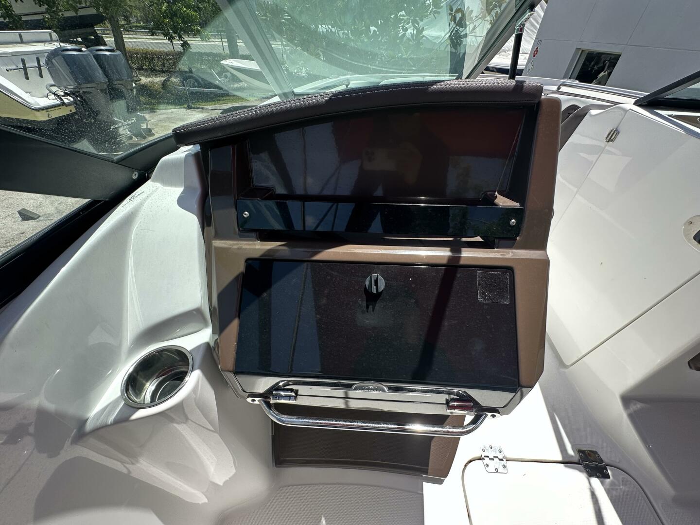 25ft Monterey Yacht For Sale