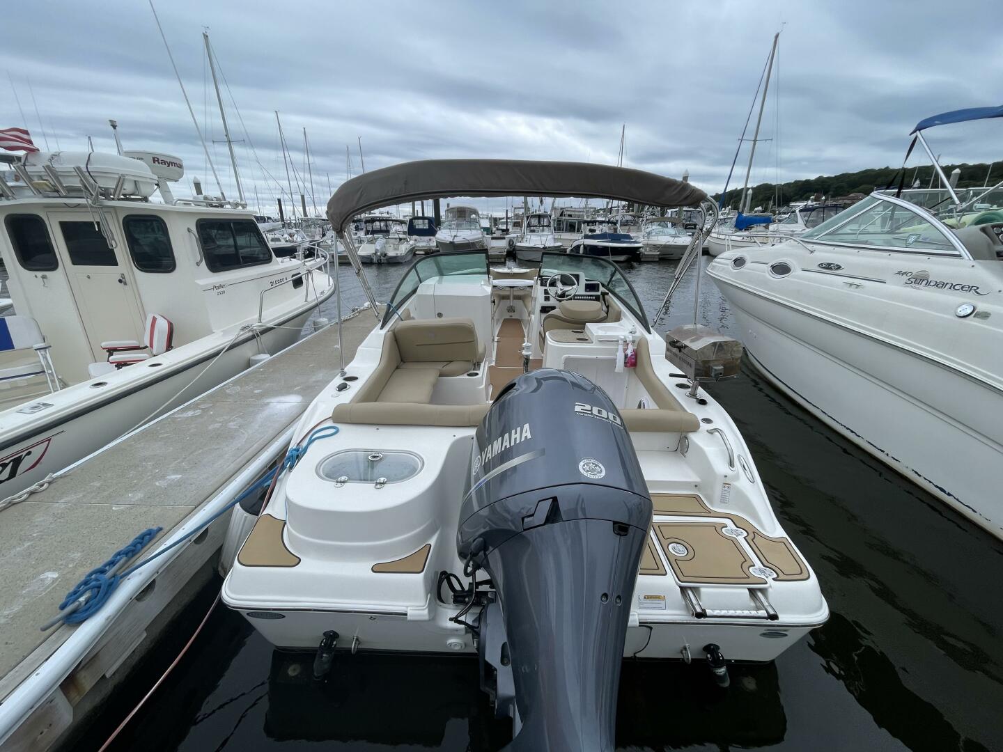 23ft NauticStar Yacht For Sale