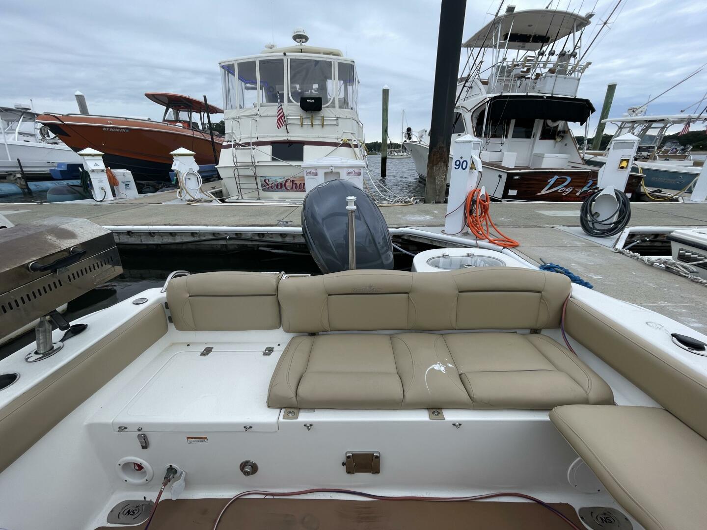 23ft NauticStar Yacht For Sale