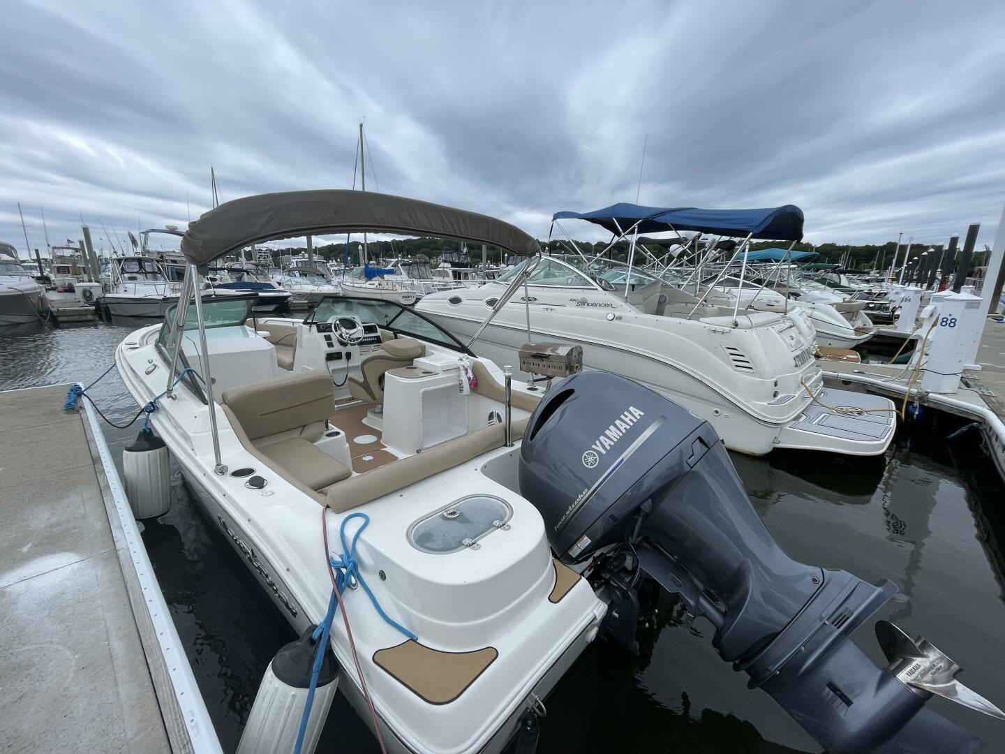 23ft NauticStar Yacht For Sale