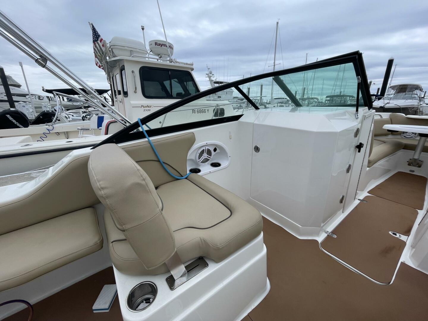 23ft NauticStar Yacht For Sale