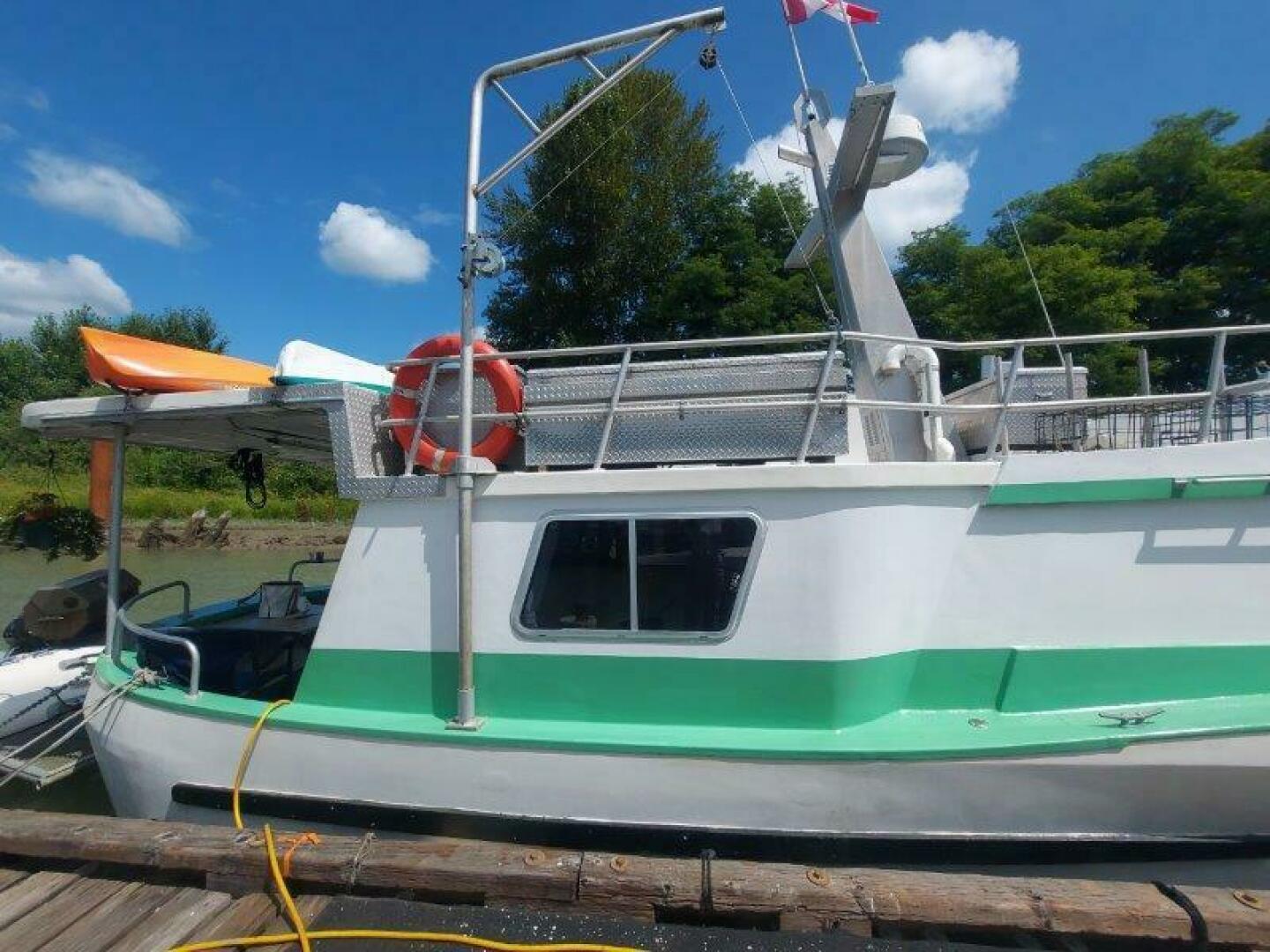 37ft Custom Yacht For Sale