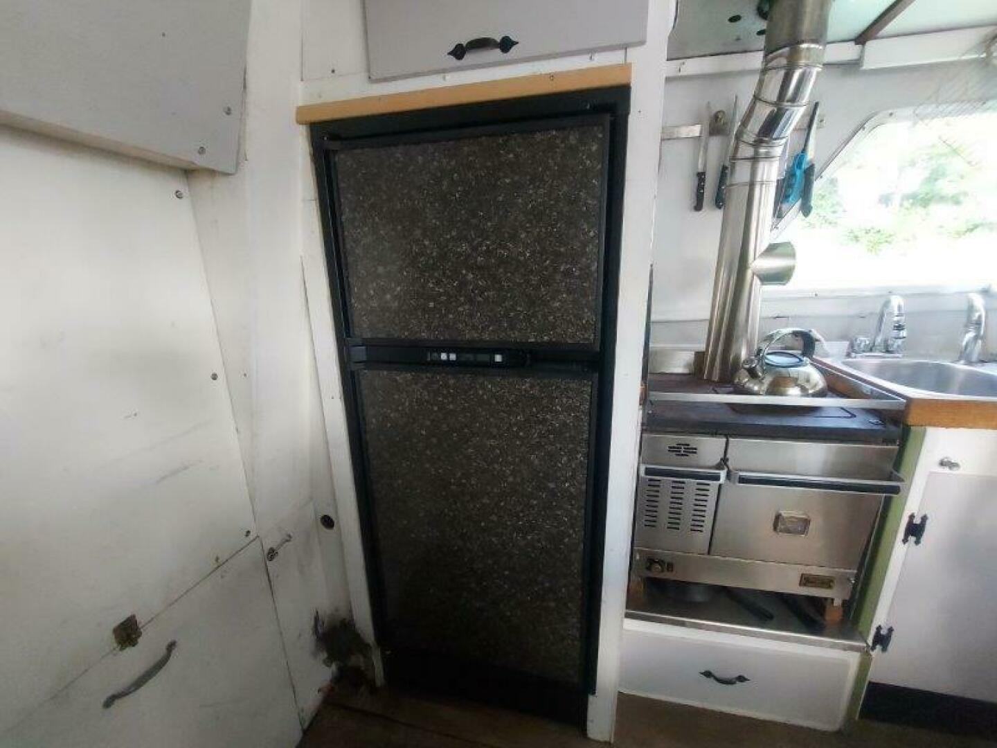 37ft Custom Yacht For Sale
