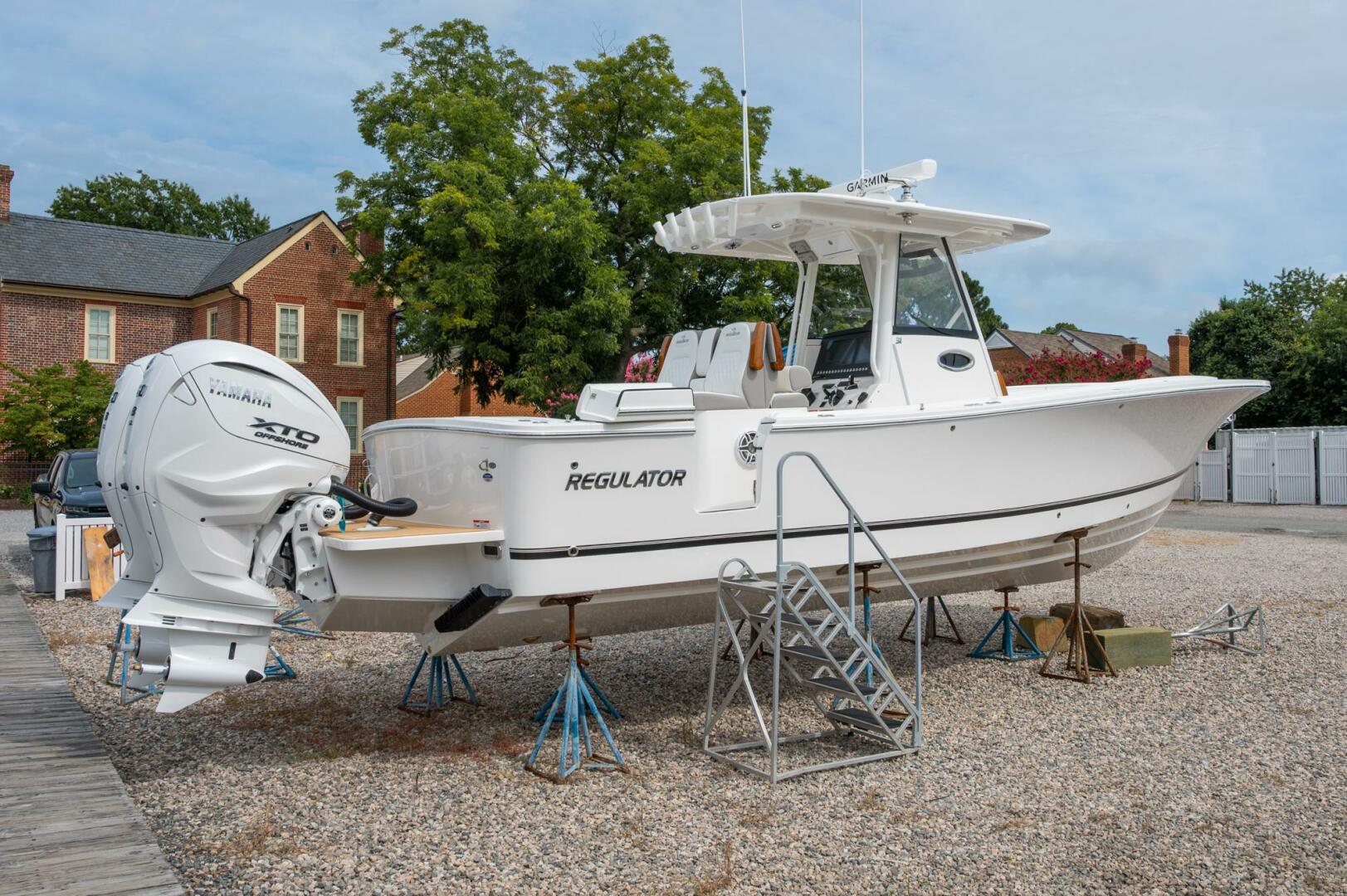 2026 Regulator 31 LR 03
