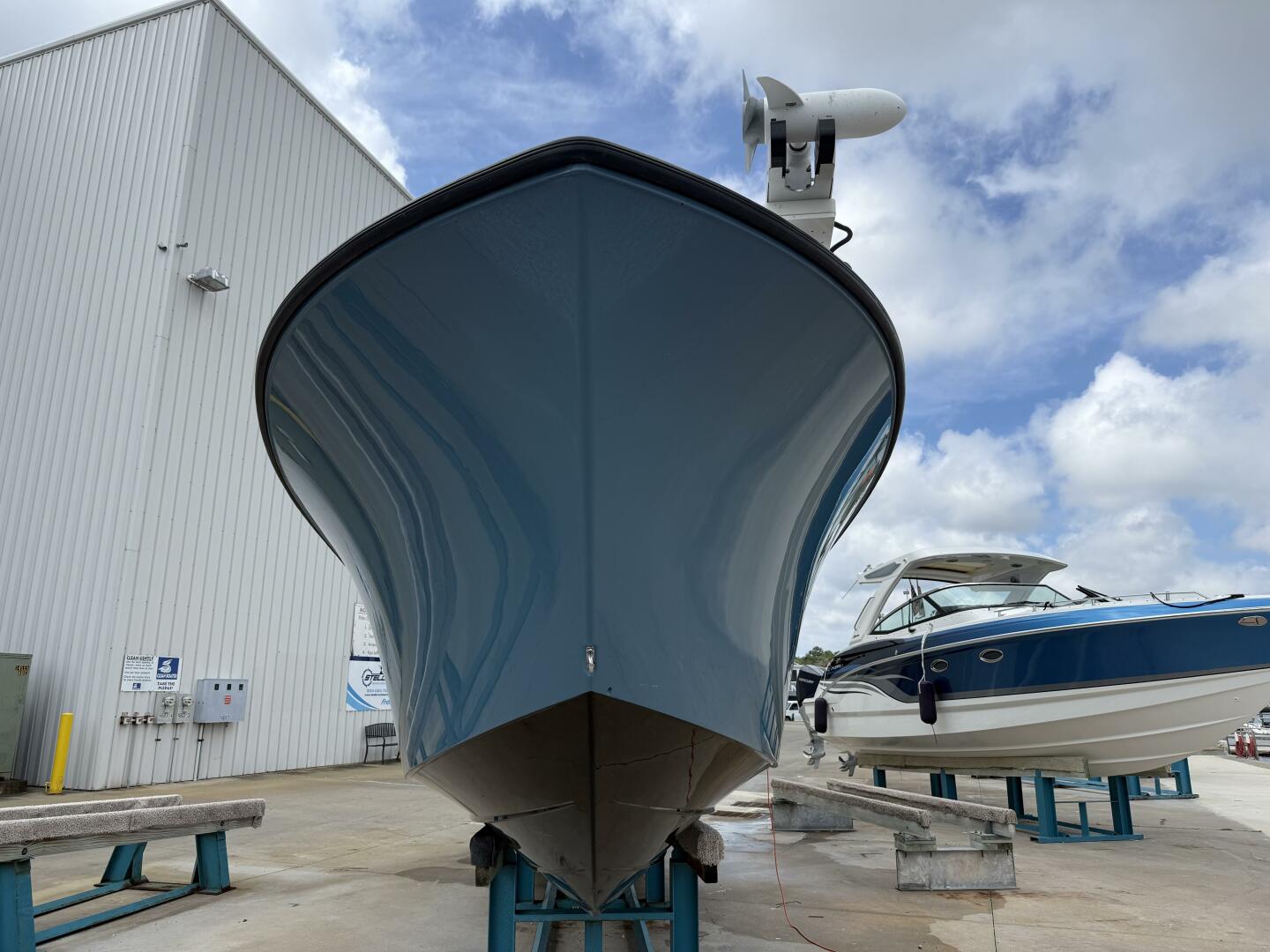 33ft Front Runner Yacht For Sale