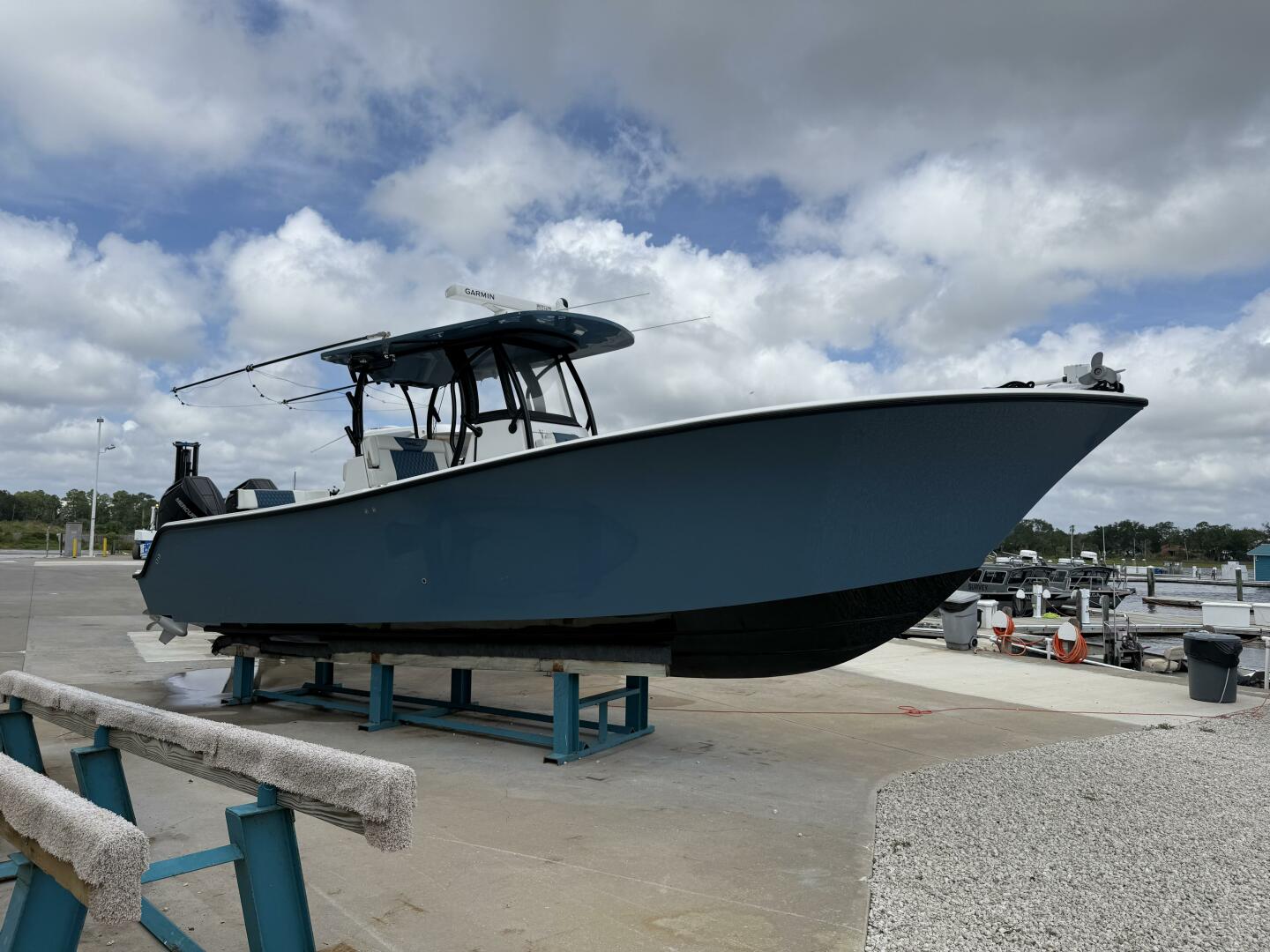 33ft Front Runner Yacht For Sale