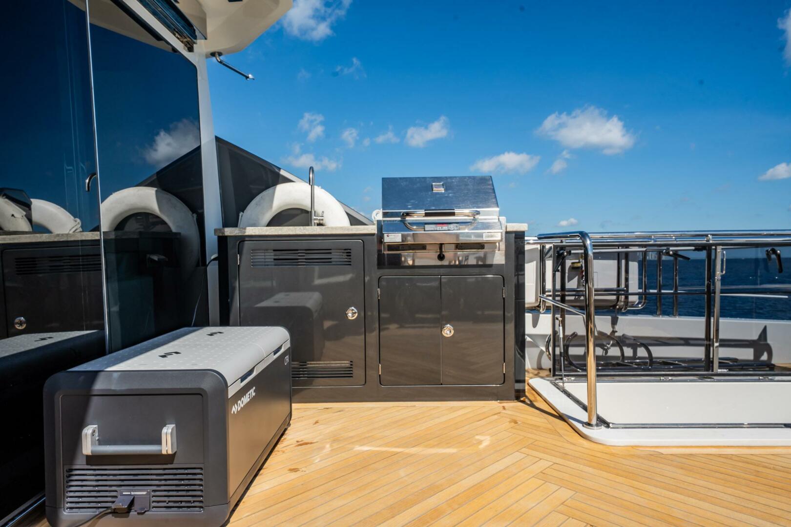 Aquasition 88ft Ocean Alexander Yacht For Sale