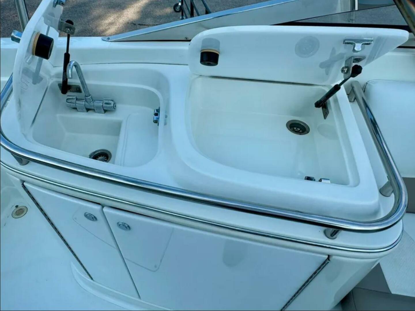 29ft Cobalt Yacht For Sale