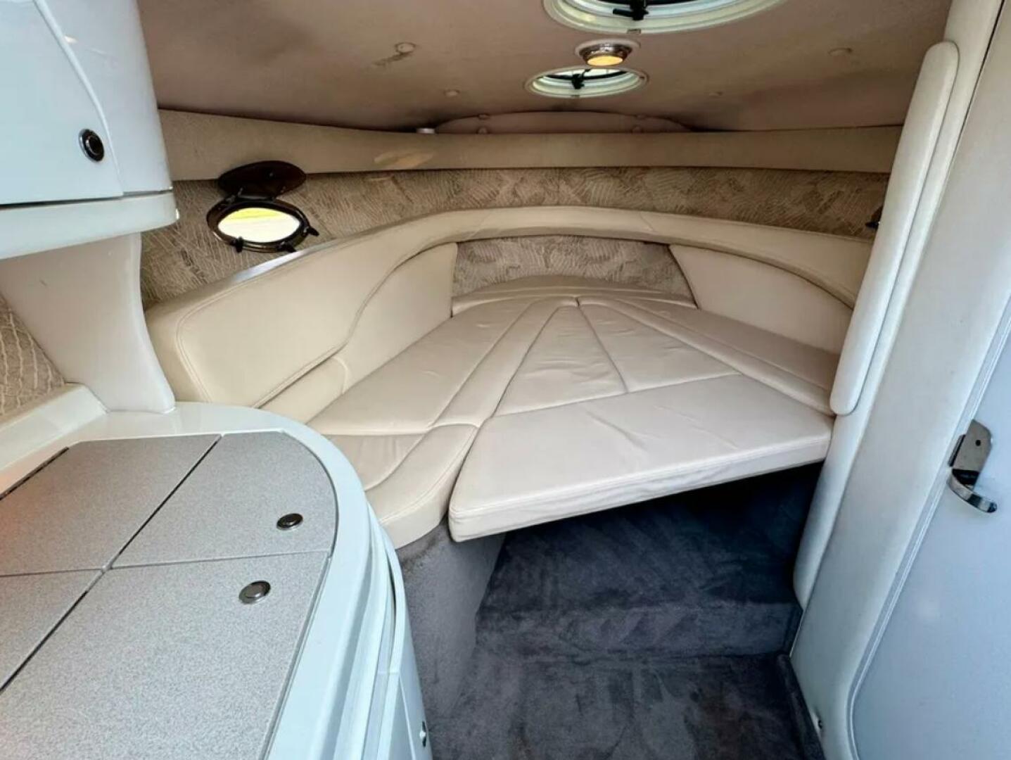 29ft Cobalt Yacht For Sale