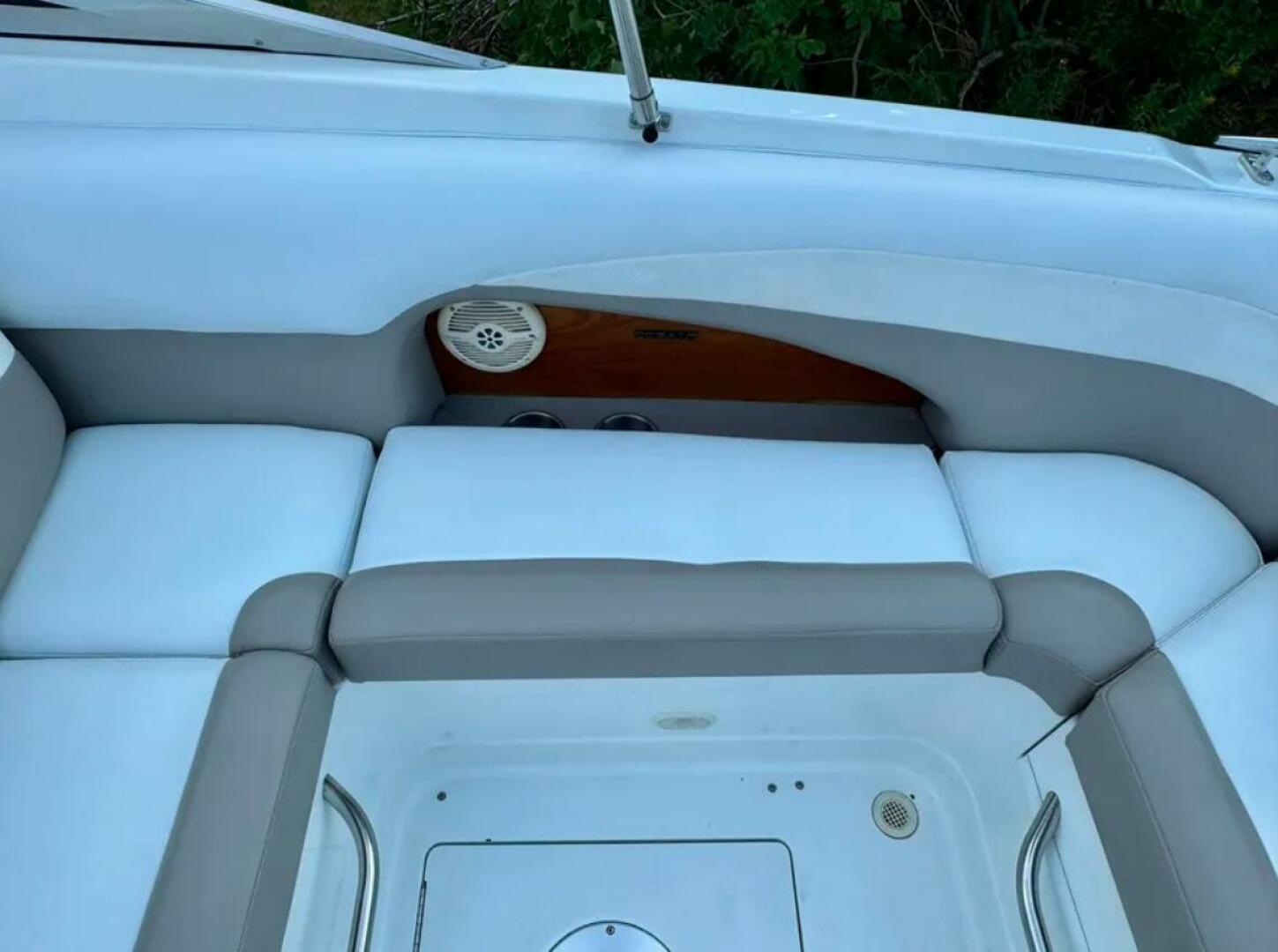 29ft Cobalt Yacht For Sale