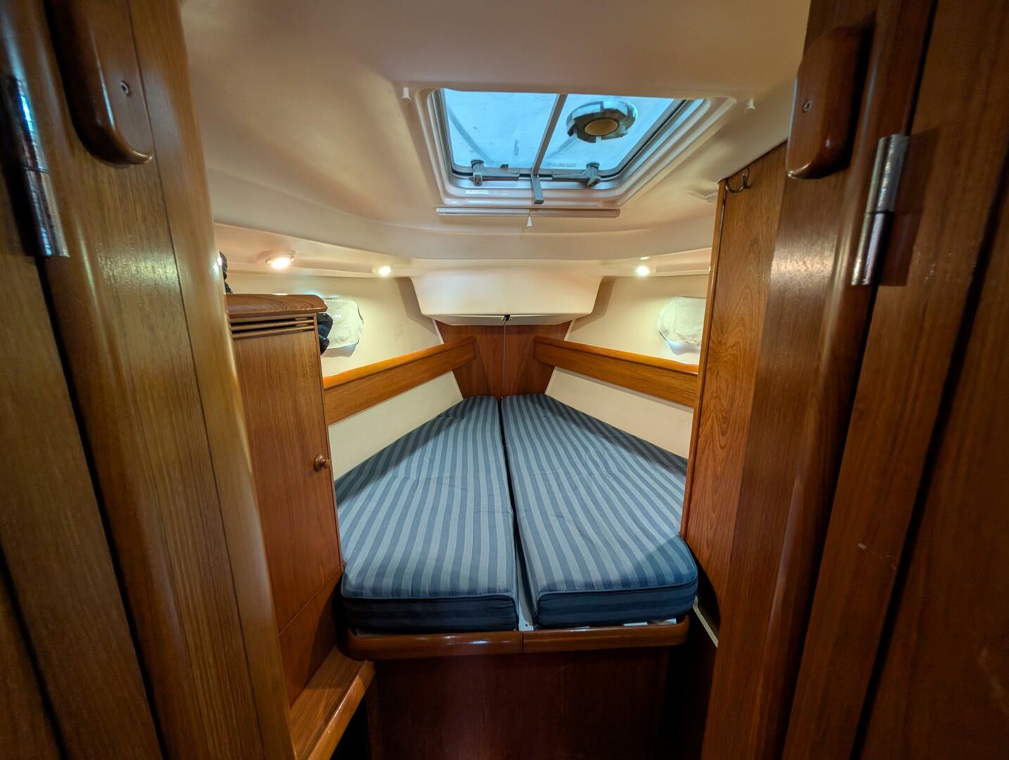 Wahoo 43ft Jeanneau Yacht For Sale