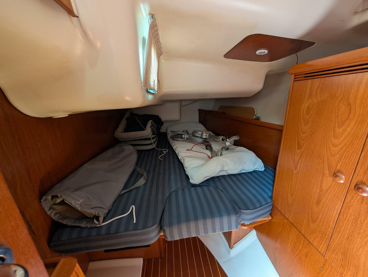 Wahoo 43ft Jeanneau Yacht For Sale